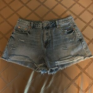 Light Wash Ripped Jean Shorts